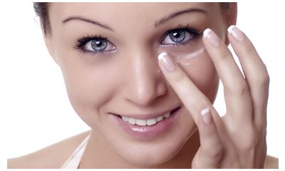 Cara yang Efektif dalam Menggunakan Eye Cream Cara yang Efektif dalam Menggunakan Eye Cream