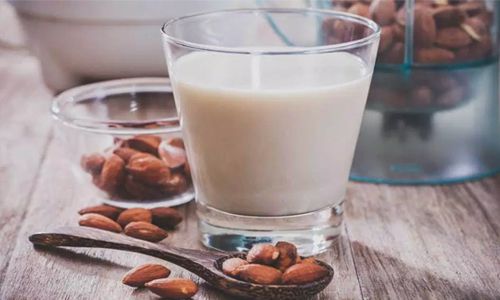 Selain protein perhatikan juga kandungan kalorinya Selain protein perhatikan juga kandungan kalorinya