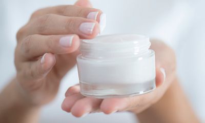 Untuk Kulit Kering Prioritaskan Masker yang Diformulasi dengan Kandungan Pelembap