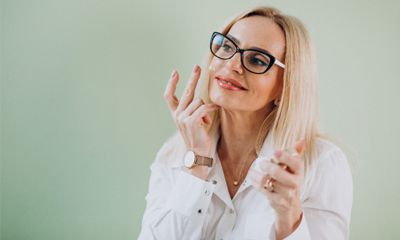 Hyaluronic Acid Memberikan Kelembapan untuk Kulit yang Kering Hyaluronic Acid Memberikan Kelembapan untuk Kulit yang Kering