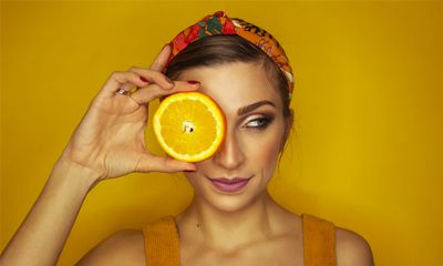 Vitamin C Memperbaiki Kulit yang Rusak dan Mendorong Produksi Kolagen Vitamin C Memperbaiki Kulit yang Rusak dan Mendorong Produksi Kolagen