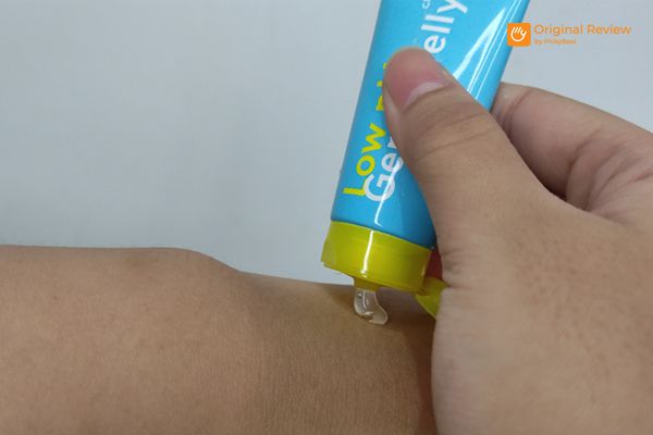 Somethinc Low pH Gentle Cleanser - Display 2